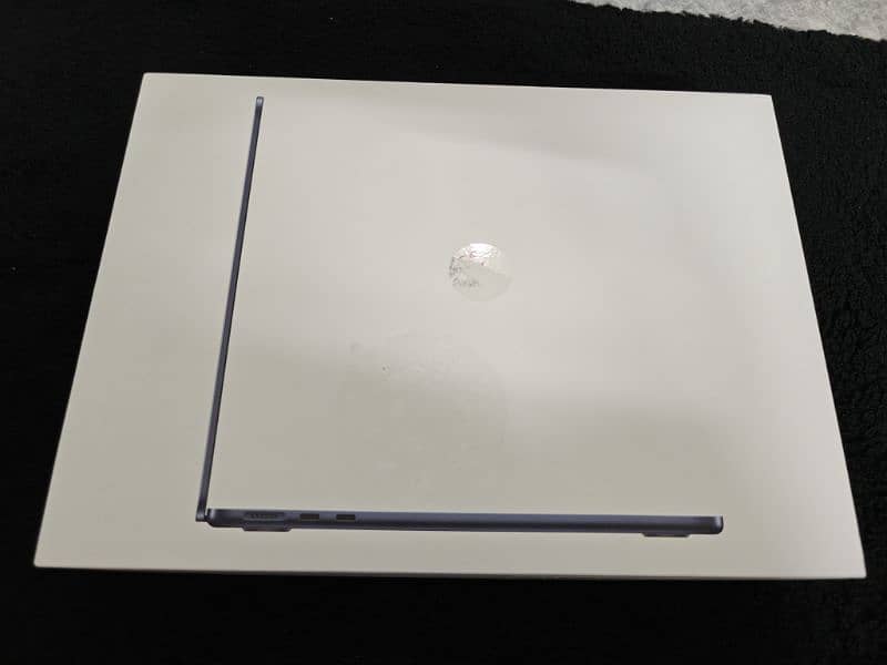 MacBook Air M2 8/256 Midnight Complete Box 8