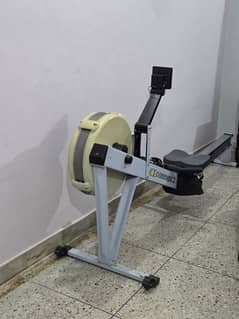 Rowing Machine with PM5 monitor