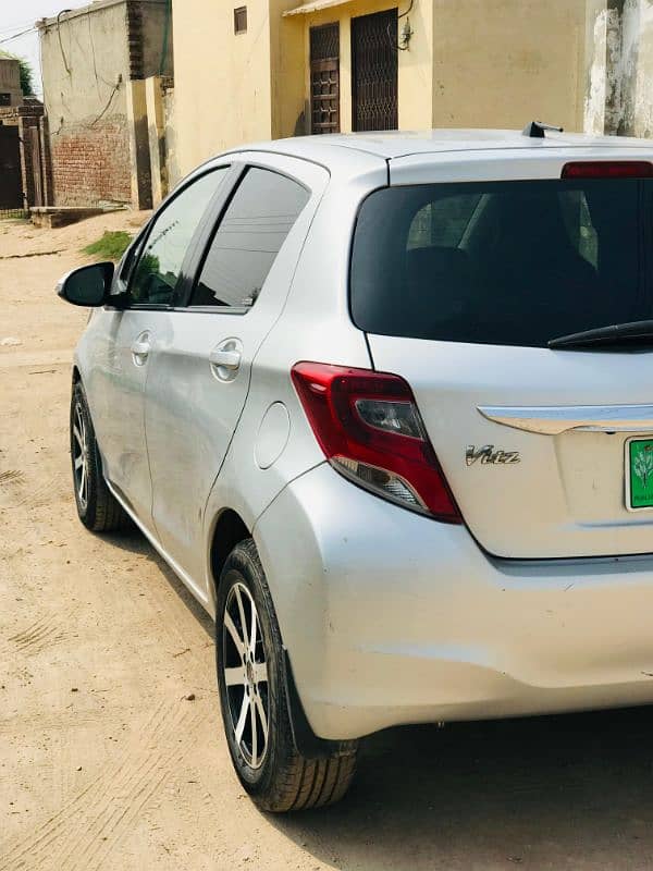 Toyota Vitz 2019 17