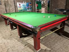 SNOOKER TABLE