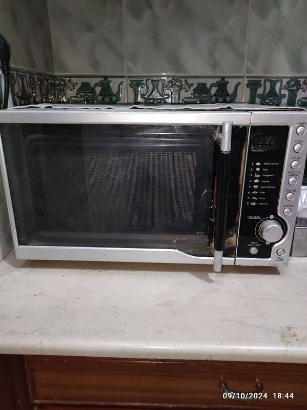 Dawlance Microwave Oven 0