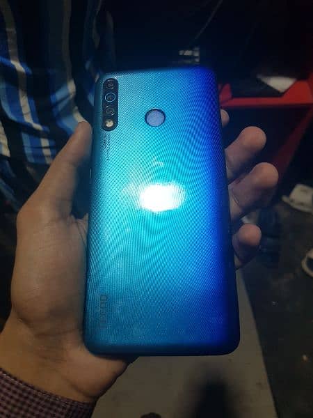 Tecno camon   12  air 0