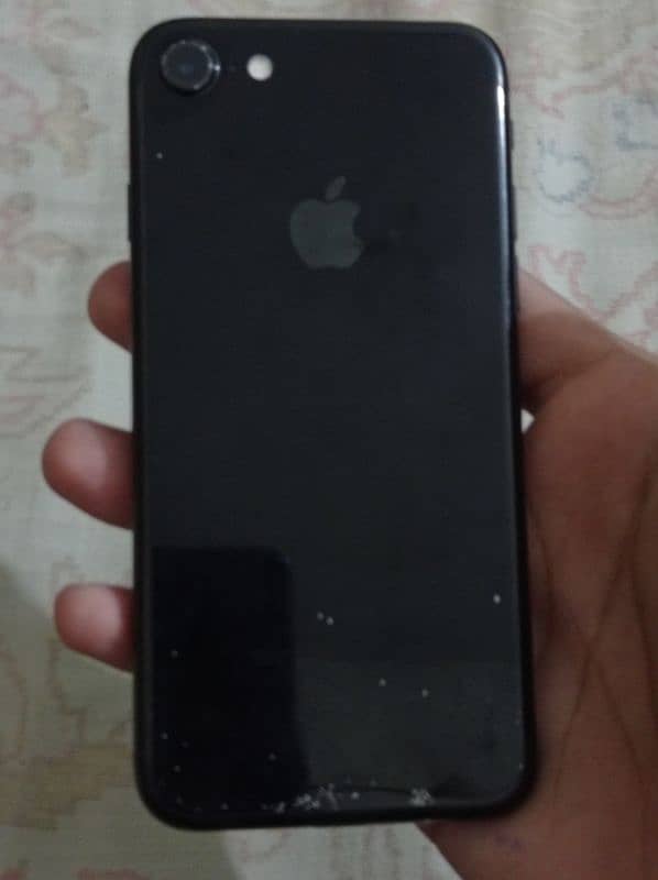 iPhone 7 32 GB black non pta finger fail condition ap ka samna ha 1