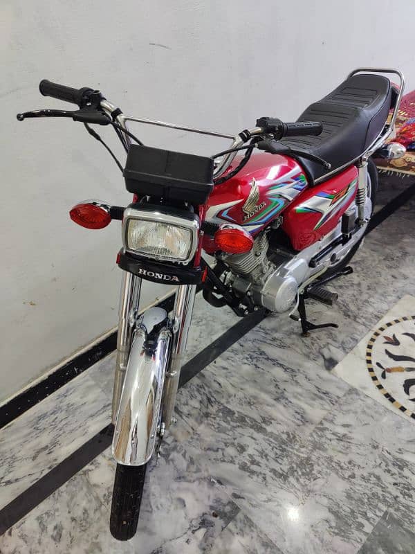 honda 125 (22/23 modal) 6