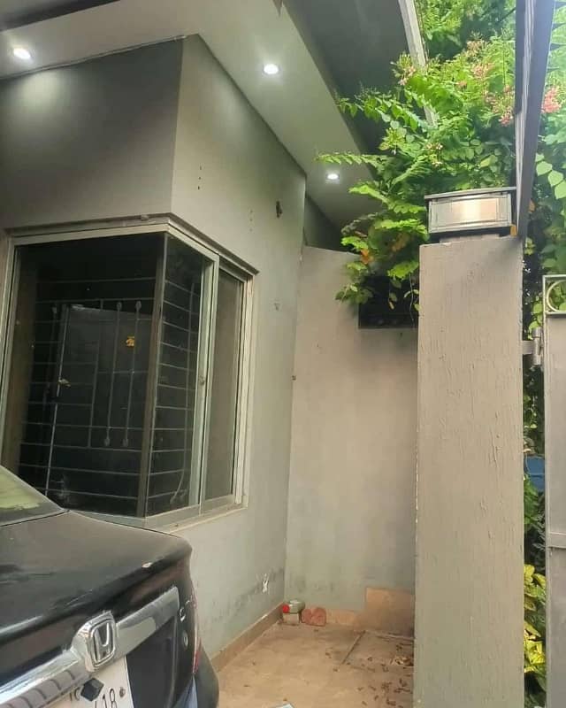 Prime Location Beautiful Double Storey Slightly Used House Available For Sale Reasonable Price in A Block(Wapda+Gass) Alrehman Garden Phase 2 2