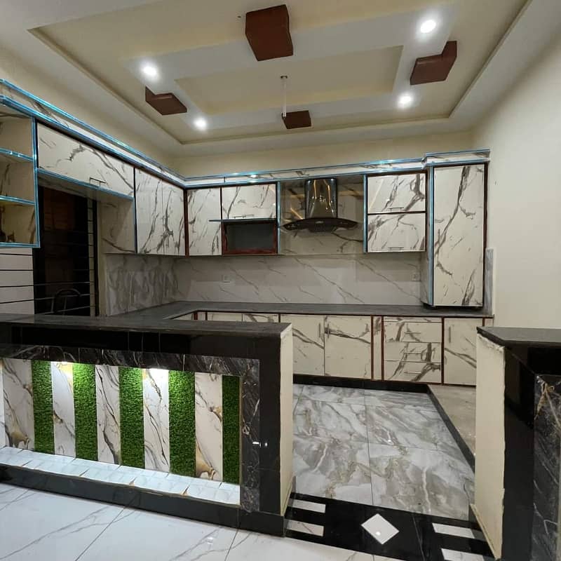 Lavish Beautiful Single Story House Available For Sale Reasonable Price in J Block Alrehman Garden Phase 2 9