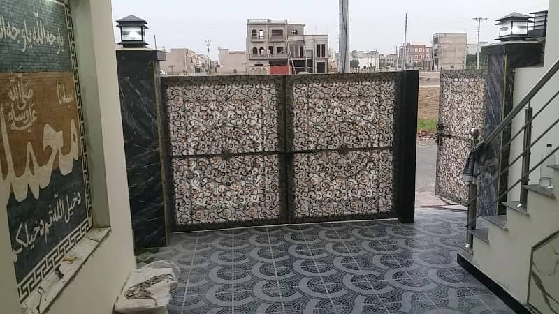 Lavish Beautiful Single Story House Available For Sale Reasonable Price in J Block Alrehman Garden Phase 2 14