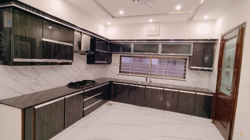 1 Kanal Slightly Used House For Rent In DHA Lahore Phase 3 Near Y Block Commercial 5