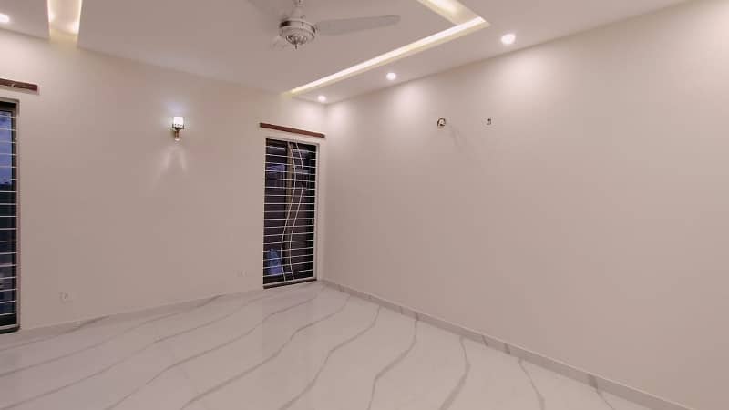 1 Kanal Slightly Used House For Rent In DHA Lahore Phase 3 Near Y Block Commercial 13