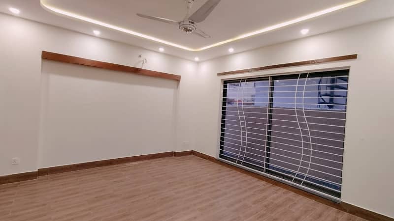 1 Kanal Slightly Used House For Rent In DHA Lahore Phase 3 Near Y Block Commercial 14