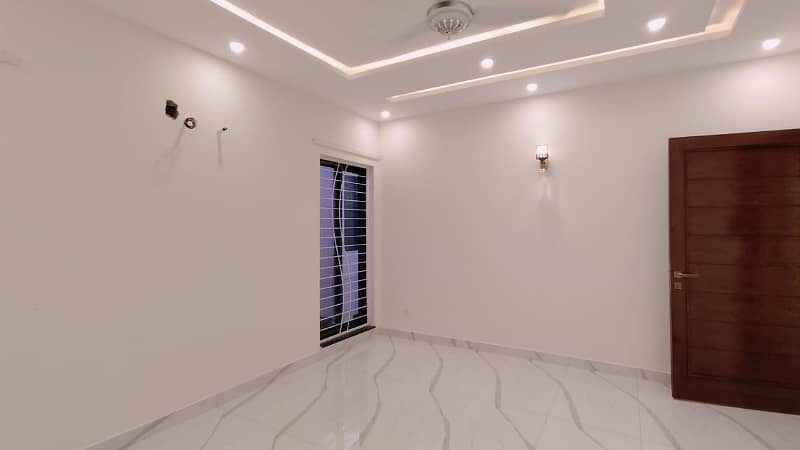 1 Kanal Slightly Used House For Rent In DHA Lahore Phase 3 Near Y Block Commercial 29