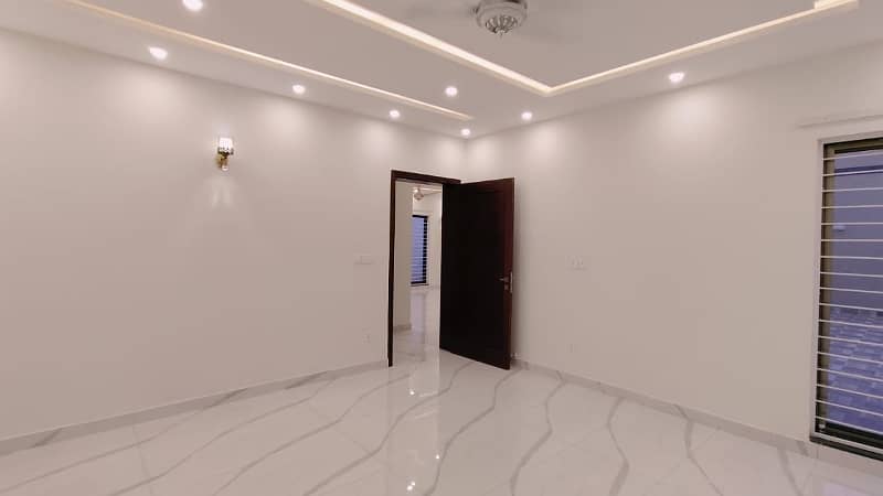 1 Kanal Slightly Used House For Rent In DHA Lahore Phase 3 Near Y Block Commercial 34