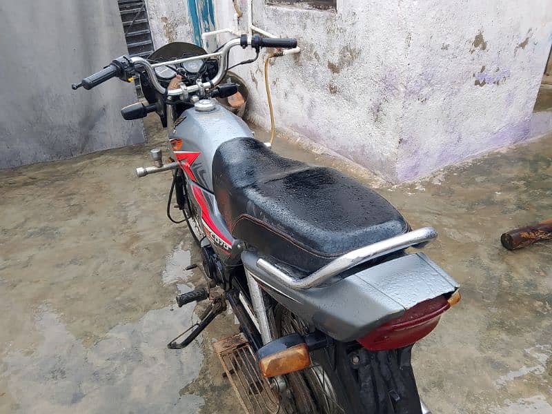 Honda CD 70 Dream 2