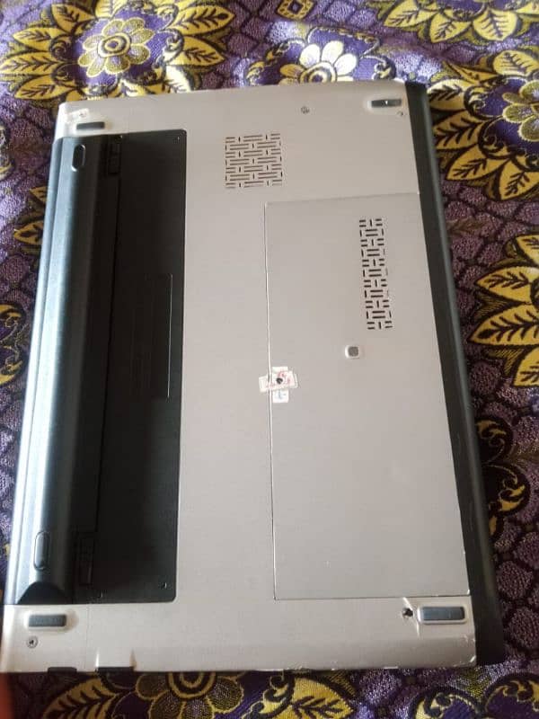 Dell laptop 4/500 i. 5 good condition 1