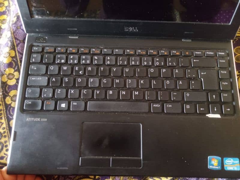 Dell laptop 4/500 i. 5 good condition 4