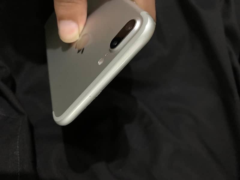 Iphone 7 plus ( Pta Approved ) 3