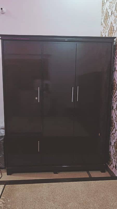 6pcs Room furniture urgent sell 5