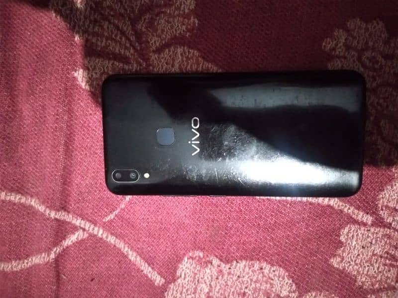 vivo v9 conditon10/9 ram 4GB 64GB only set no box no charger sath cnic 4