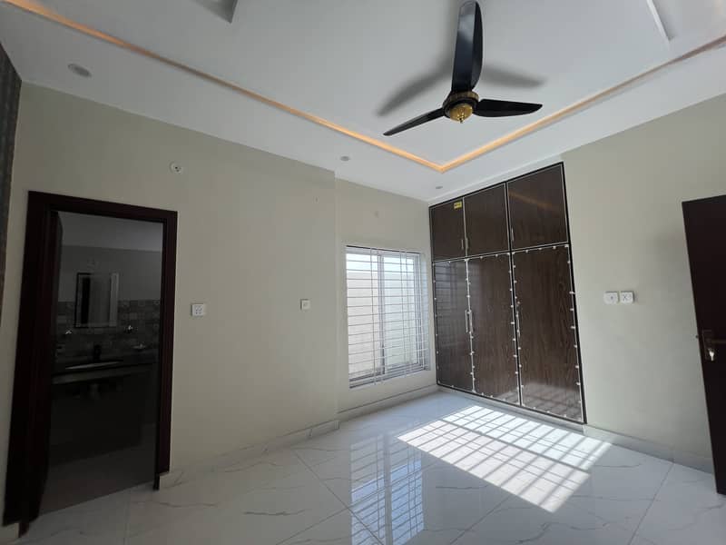 6 Marla Beautiful House For Sale At Kent Housing Society Rangers Road Sialkot 6