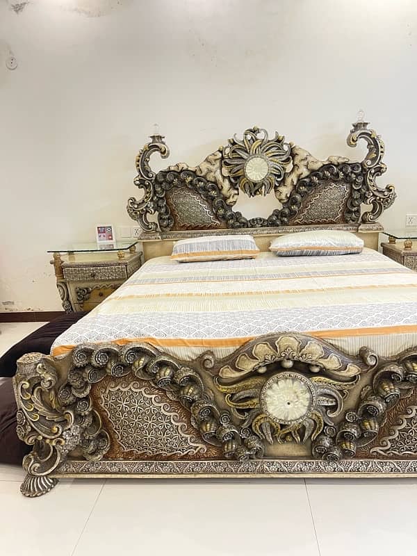 royal bed 10