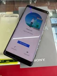 SONY XPERIA XZ3 0