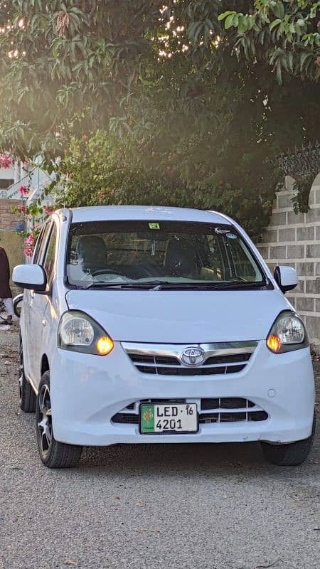 Daihatsu Mira 2016 0