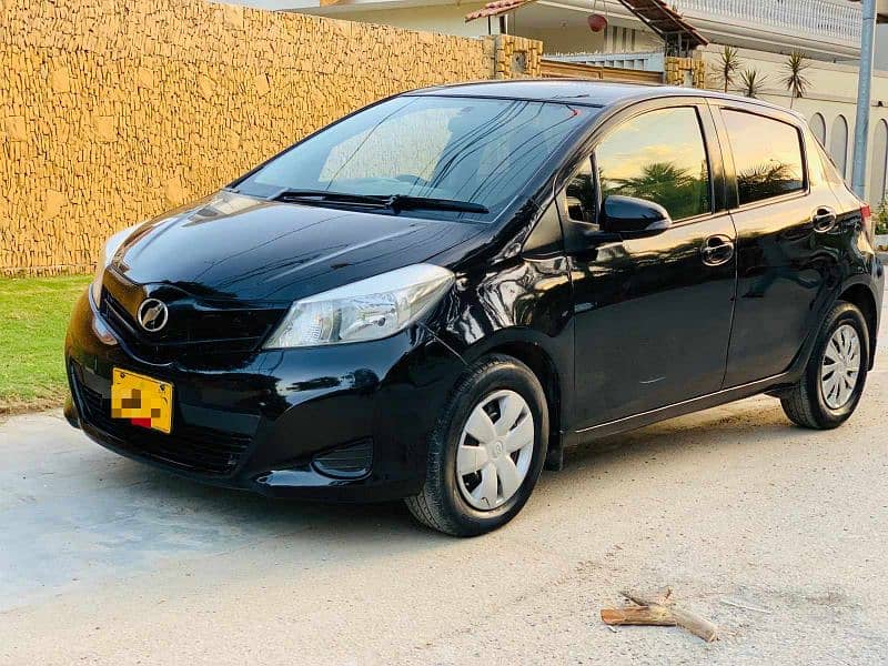 Toyota Vitz 2014 3