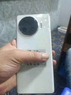 Tecno spark 20 pro pluse comp box with charge