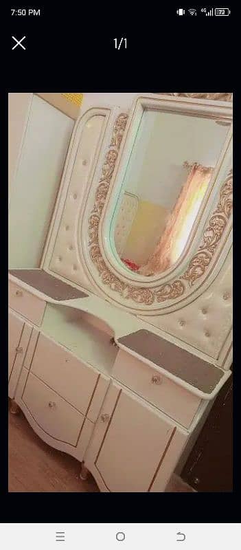 dressing table 0