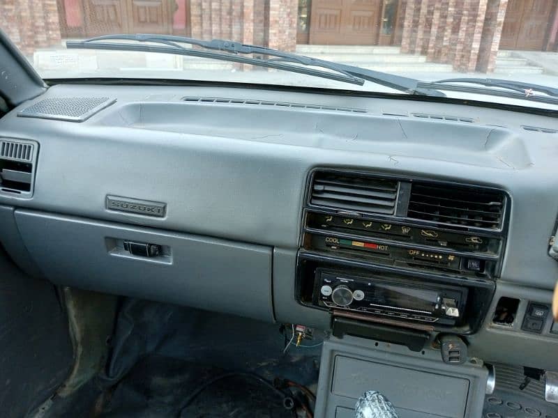 Suzuki Khyber 1997 10