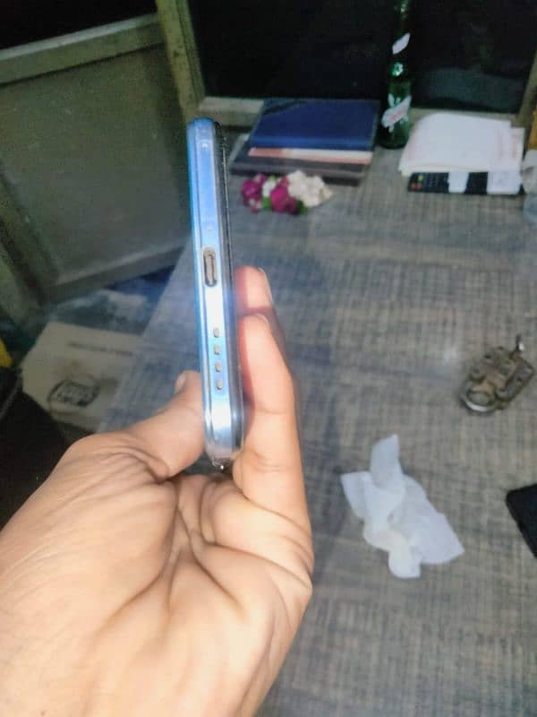 vivo v 23 e 8 plus 4 gb ram and I28 5