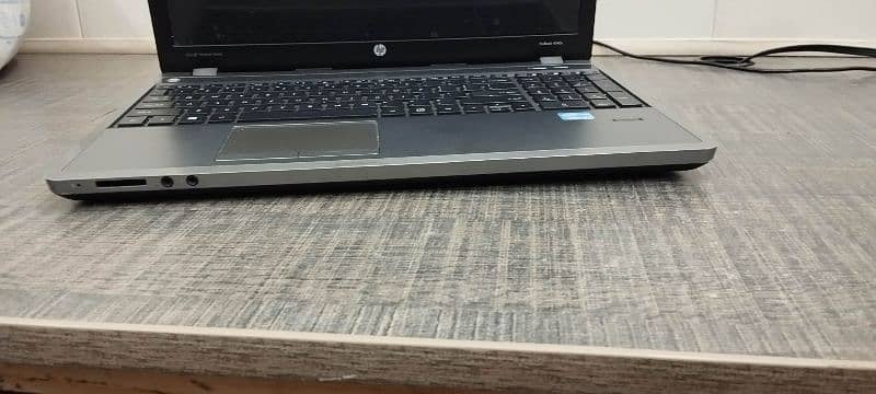 beautiful HP pro book laptop 7