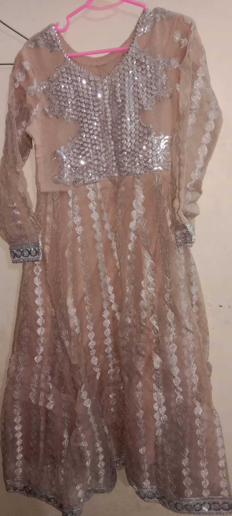 1 time used organga frock with beautifull silver work size small for 3