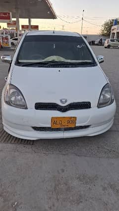 Toyota Vitz 2001Original vitz 1300c convert 3 pice WhatsAp 03350400093