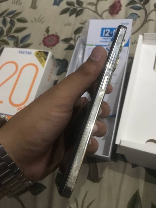 Tecno spark 20 pro 16/256gb 8 months warranty available 6