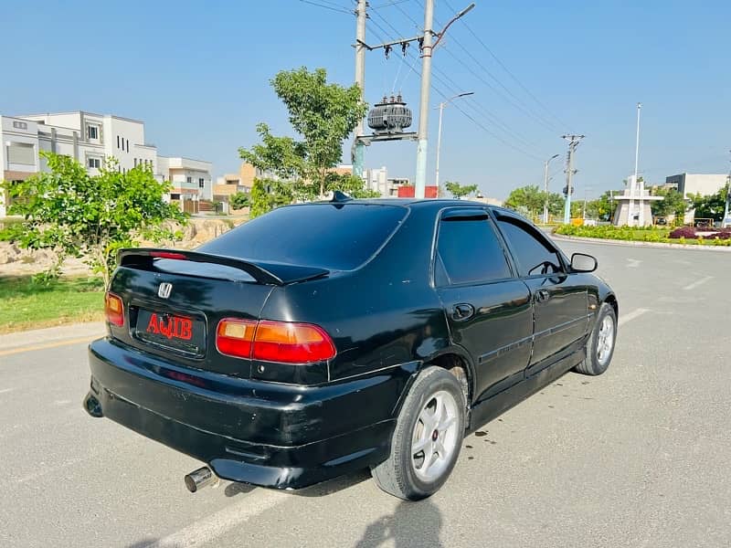 Honda Civic EXi 1995 9