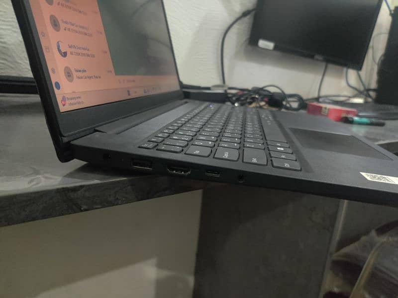 Lenovo laptop 8GB 500GB SSD 1