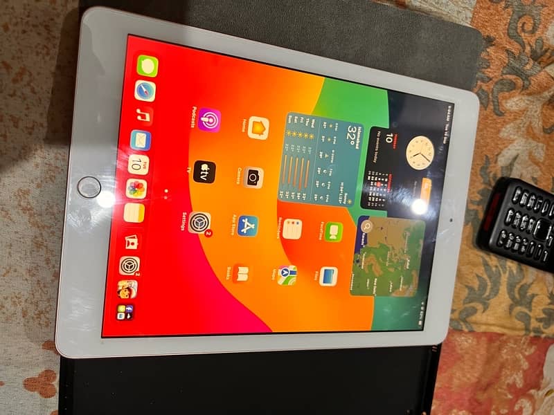 ipad for sale with box 1