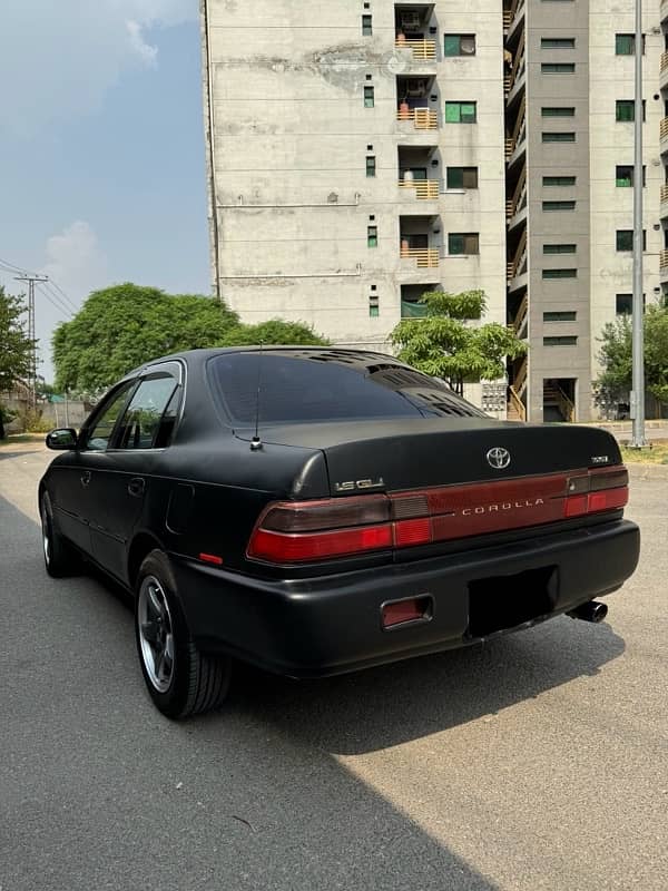 Toyota Corolla GLI 1.6 4