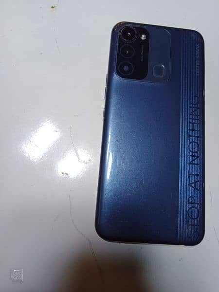 Tecno spark 8c 2