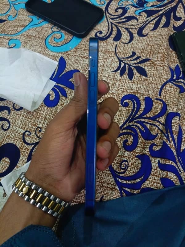 IPhone 12 | Non-PTA | Single Hand Used 2