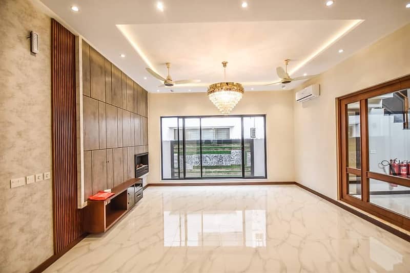 1 KANAL MODERN DESIGNE TOP LOCATION FOR RENT BUNGLOW DHA LAHORE 6 4