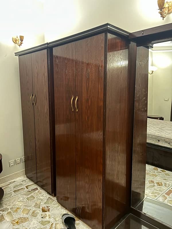 Brand new condition Bed/Side tables/Dressing Table with Long mirror 3