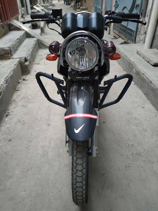 YAMAHA YBR 125G for contact 03035976800 3