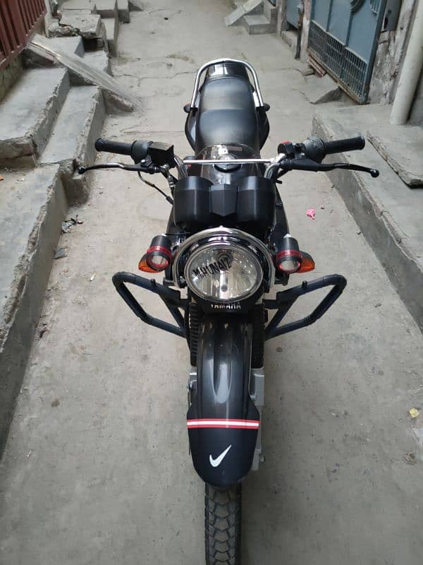 YAMAHA YBR 125G for contact 03035976800 5