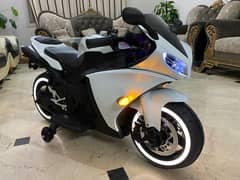 sports bike r1 model almost new