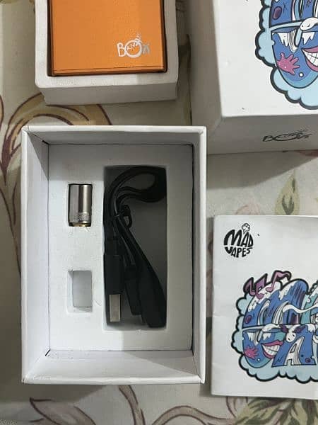 Madvapes Smoke Kit with 2 Coils and Complete Box | Vape | Pod 8