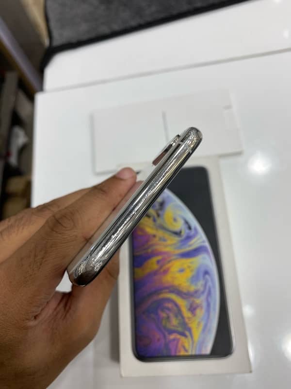 Apple iPhone Xs Max - 64 gb - With original Box 9