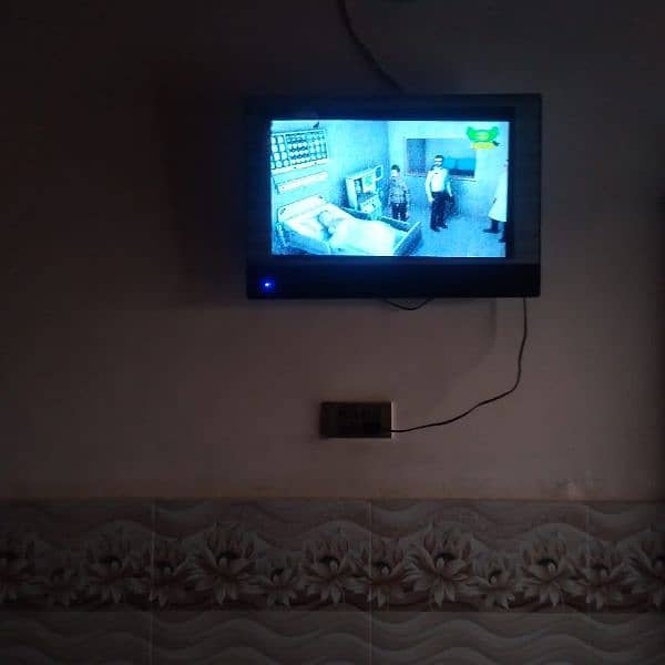 LED TV FOR SALE IN GOOD CONDITION|03027828211 1