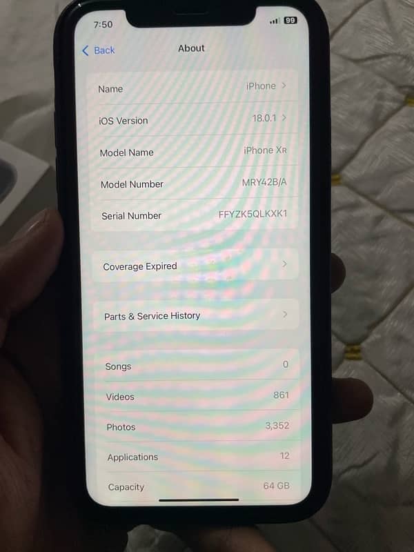 iphone xr 64 gb factory unlock black colour 10